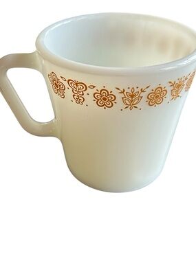 Vintage Pyrex Butterfly Gold 1410 Milk Glass Mug Brown Floral 300 ml USA
